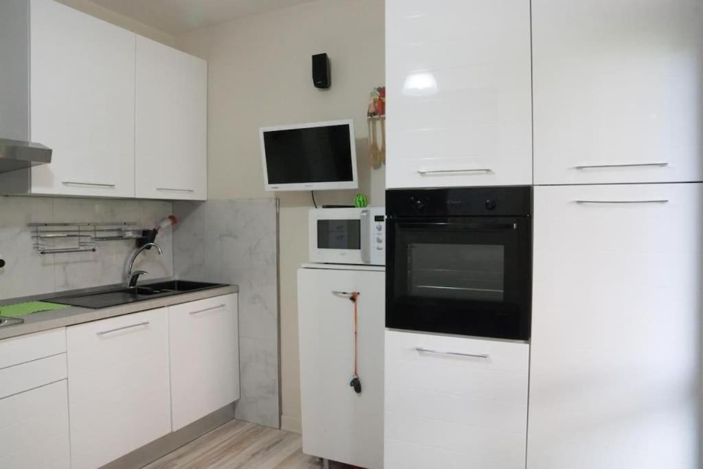 Incantevole Location Fronte Lago 西尔米奥奈 外观 照片